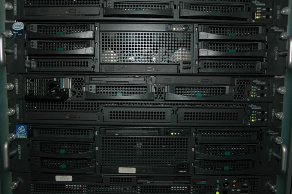 Fujitsu servers